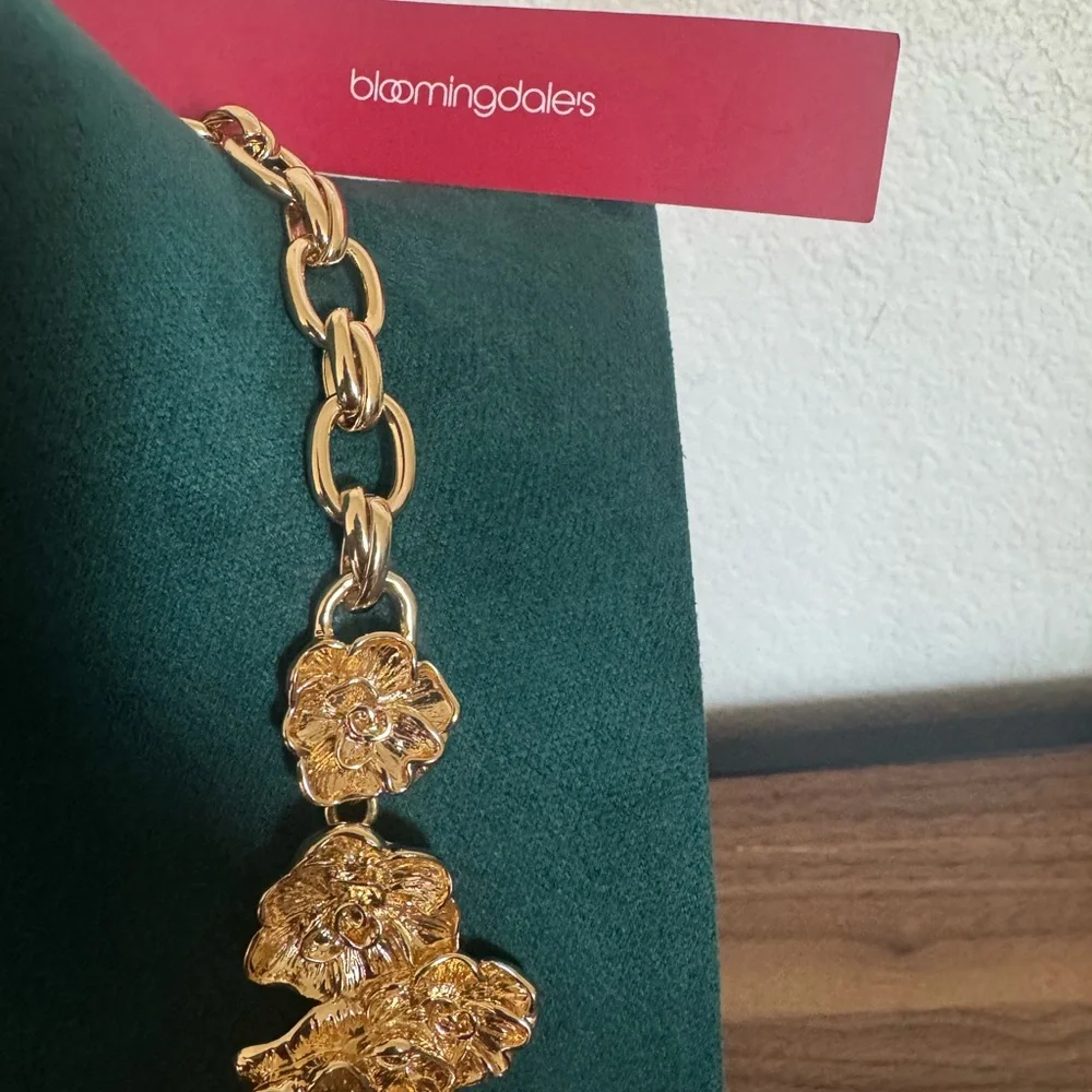 AQUA x Angelica Hicks Abstract Flower & Leaf Statement Necklace, 18"- Exclusive - Picture 9 of 9